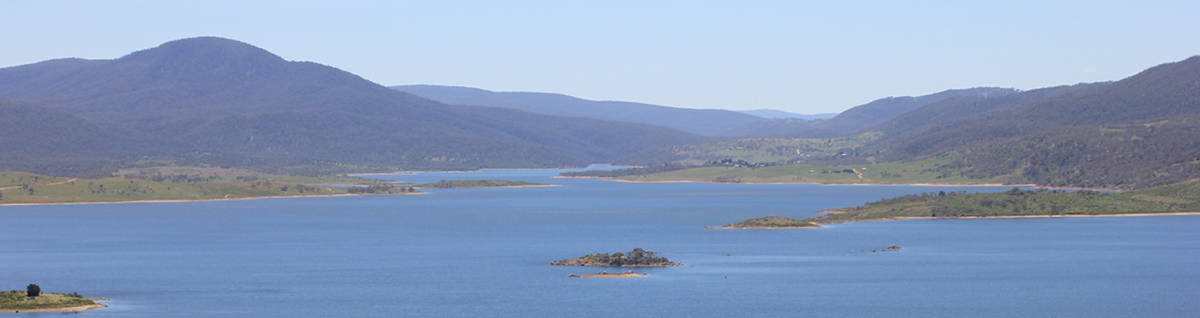 lake jindabyne